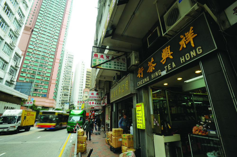附近很多老街坊因為重建而搬走了，留下祥興繼續原地堅守。
