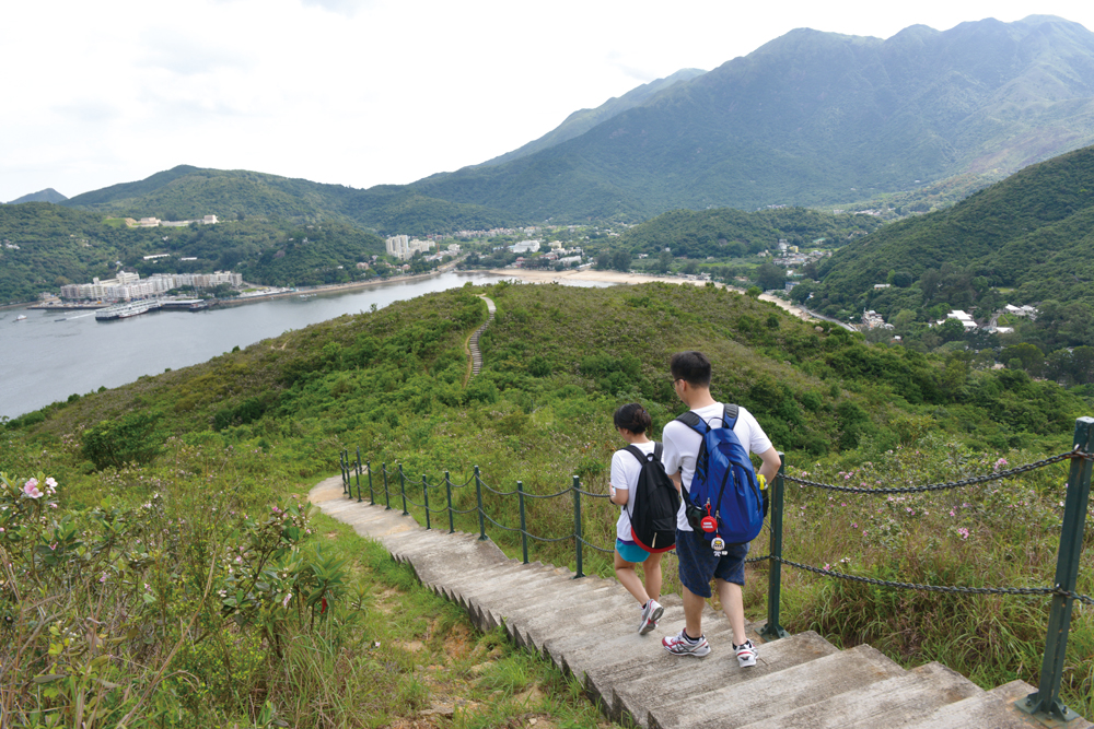 近年本地盛行生態旅遊，梅窩附近的行山徑更是不少愛好者所熱衷。 