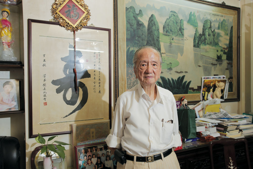 朱石年