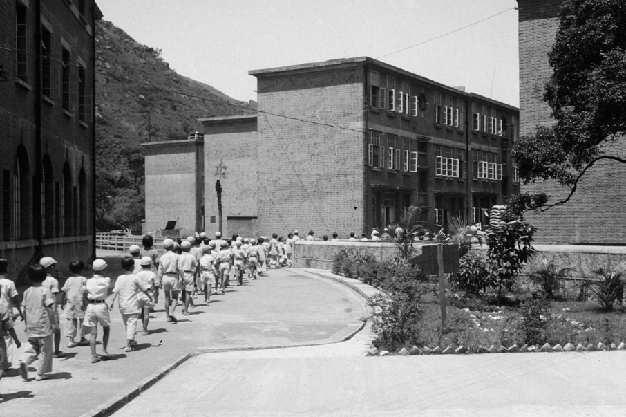太古甚為注重員工子女的教育，早年更設有義學。圖為1940年代的太古義學。