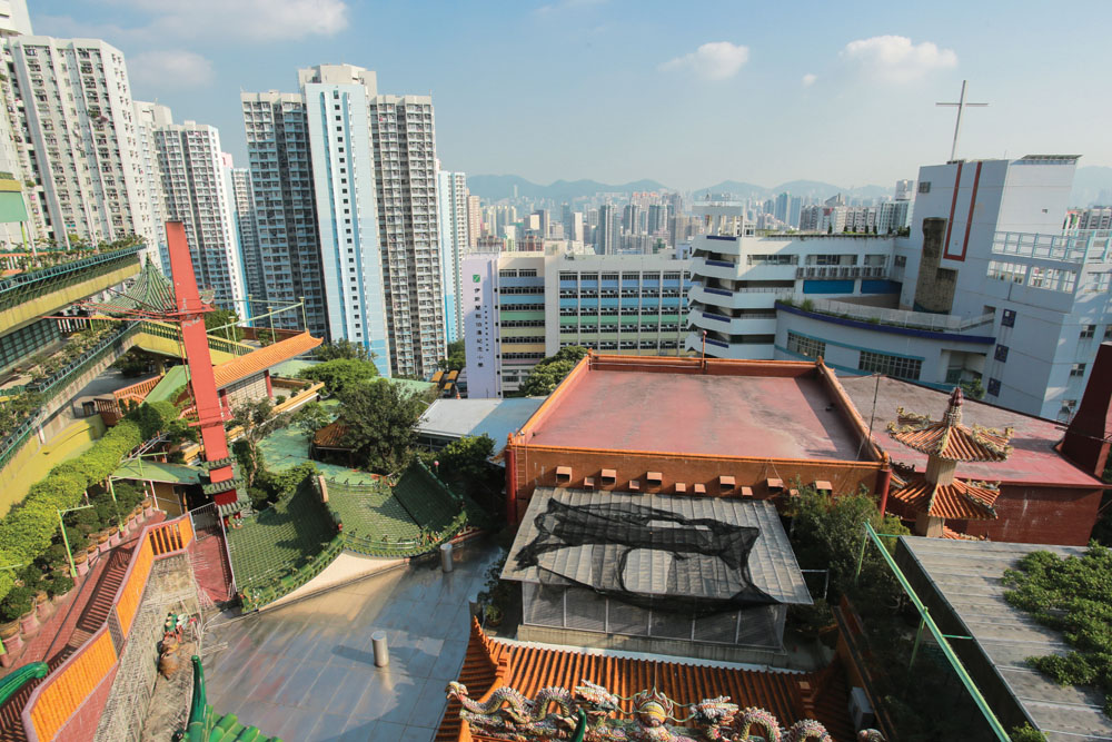 由慈雲閣可俯瞰慈雲山下的九龍景貌。