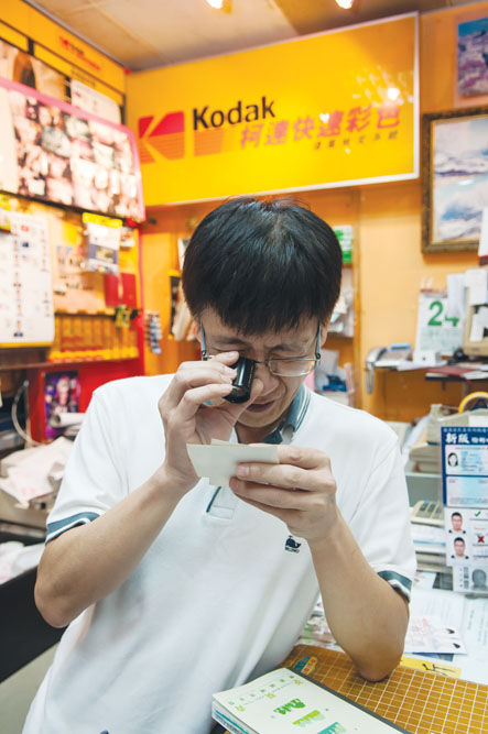 認真誠懇的工作態度，是Francis多年來的堅持，服務至上，令不少街坊讚不絕口。