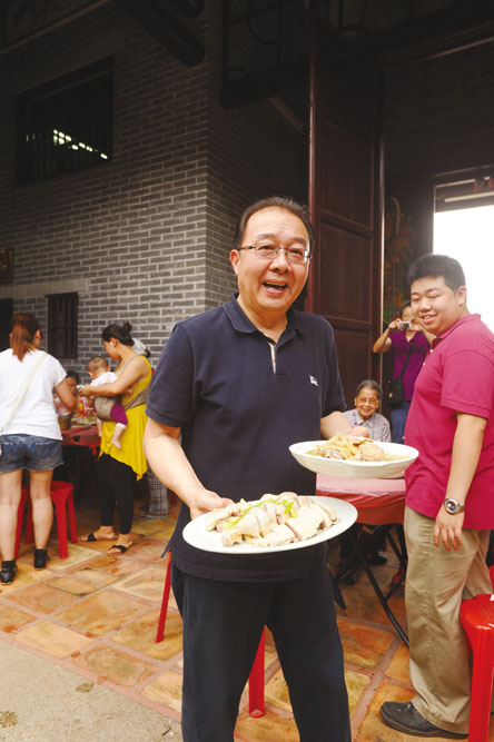 文貴連  泰亨鄉公所主席
